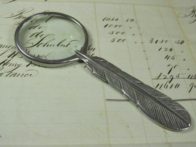 Small Magnifying Glass with Handle - Feather