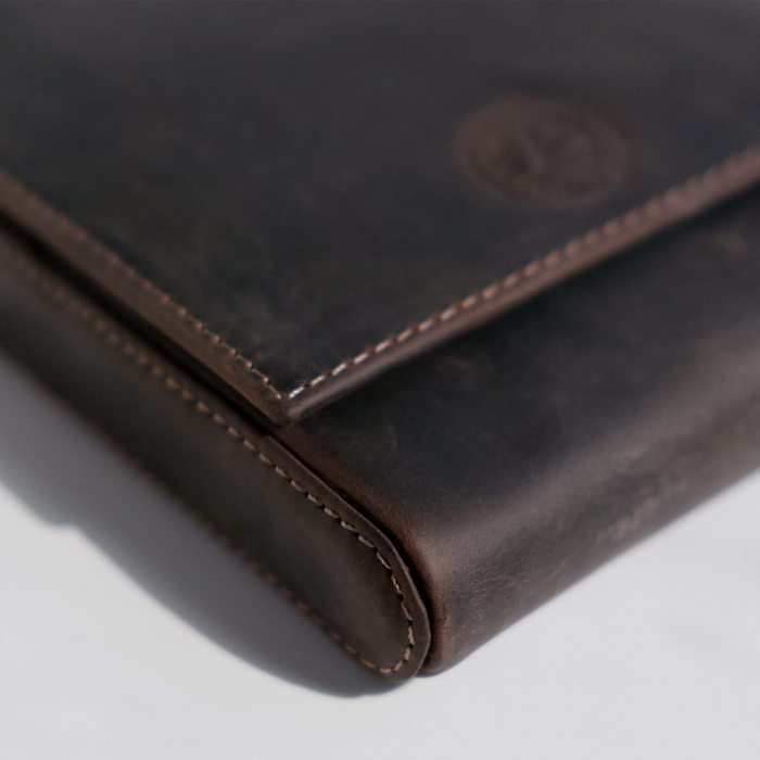 Eng Leather Co. - 5 Pen Hard Case Dark Brown - Papier Plume