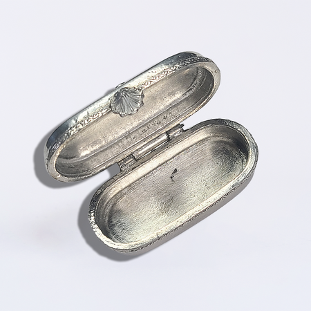 Le Potier D'Étain pewter nib box with Fleur De Lis design, showcasing intricate craftsmanship and antique-style detailing.