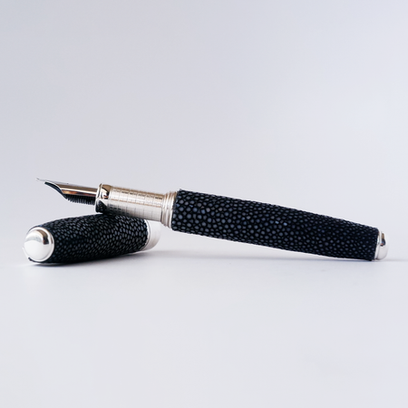 Grifos - Stingray Leather Volcanic Grey - Fountain Pen - Papier Plume