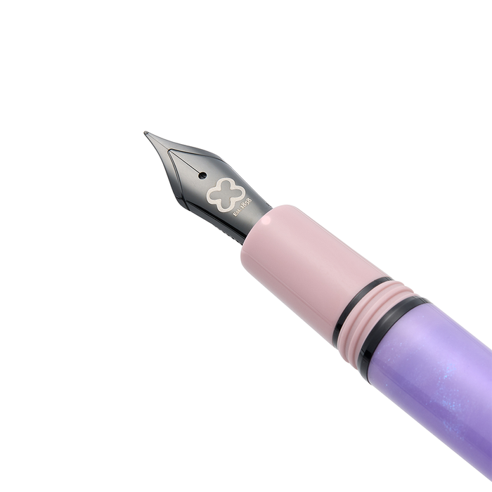 Esterbrook Pastel Halloween fountain pen in a soft pastel design.